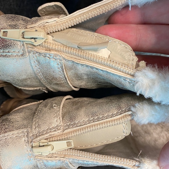 Carters Toddler Tall Boots - Picture 7 of 8